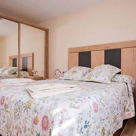 Apartamentos La Cortina Cangas de Onis Exterior photo